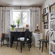 Amazing gallery of interior design and decorating ideas of chic home office design in closets, dens/libraries/offices by elite interior designers. 75 Beautiful Shabby Chic Style Home Office Pictures Ideas July 2021 Houzz