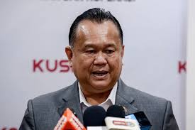 GE15: A family reunion as businessman, four children return home to vote