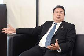 เต้ มงคลกิตติ์ สุขสินธารานนท์ ชิล ๆ รับคำท้า สุชาติ ชมกลิ่น หลังอาสาขึ้นสังเวียนแทน ประยุทธ์ จันทร์โอชา พร้อมระบุเงื่อนไขรัว ๆ ลั่น ผมพร้อม. à¸ª à¸Šà¸²à¸• à¸Šà¸¡à¸à¸¥ à¸™ à¸à¸²à¸‡à¹à¸œà¸™à¸£ à¸šà¸¨ à¸à¸‹ à¸à¸Ÿà¸­à¸