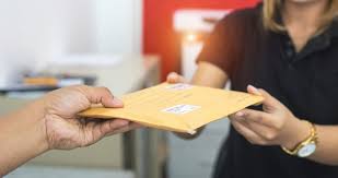 Dintre acestia nu toti vor alege o companie sau o firma de it un programator senior poate avea intre 9.000 si 13.000 lei/luna, designerii intre 4.000 si 9.000 lei/luna, iar programatorii arhitecti pot castiga intre. Cat Castiga Un Postas Din Romania