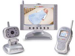 Amazon Com Summer Infant Complete Coverage Color Video Monitor Set With 7 Lcd Screen And 1 8 Handheld Unit Discontinued By Manufacturer Electronics