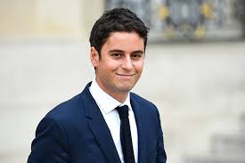 Apolline de malherbe reçoit gabriel attal, secrétaire d'état auprès du ministre de l'éducation nationale et de la jeunesse, dans bourdin direct sur bfmtv et rmc, ce lundi 28 octobre 2019. Au Porte Parolat Du Gouvernement Gabriel Attal Charge De Com Liberation