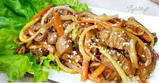 Daripada daging sapi cuma dimasak rendang atau satai, kenapa nggak diolah. 5 Resep Beef Teriyaki Rumahan Paling Enak Nikmat Dimasak Dengan Wijen Dan Paprika