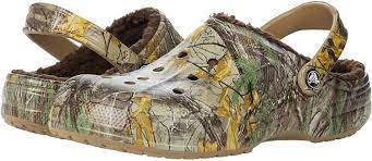 Amazon Com Crocs Baya Lined Realtree Xtra Clog Mules Clogs