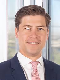 Kelly Hart welcomes new associate