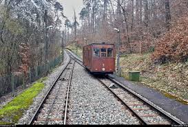 Sollte jeder stuttgarter wenigstens einmal gemacht haben. Standseilbahn Stuttgart Fotos Bahnbilder De