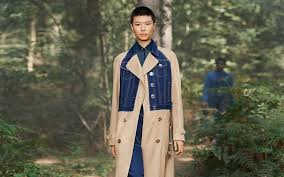 Choose your location and shop burberry.com for innovative menswear and womenswear. Burberry Womenswear Shop Online At Matchesfashion Uk