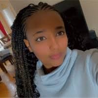 200+ perfiles de «Saron (»