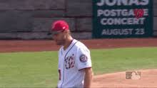 Max scherzer injures hamstring vs. Scherzer Gifs Tenor