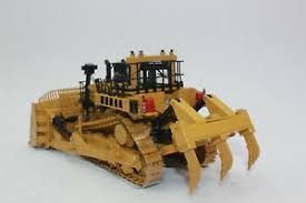 Cat caterpillar d11t track type dozer diecast masters 85252 le matte silver. Diecast Masters 85604 Cat Caterpillar D11 Fusion Dozer 1 50 Neu Ovp Ebay