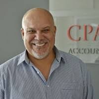 Leonard Delgado's Instagram, Twitter & Facebook