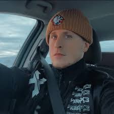 Brett Schuler's Instagram, Twitter & Facebook