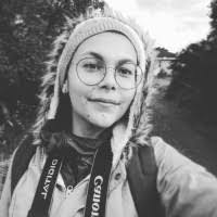 Sharon Perna's Instagram, Twitter & Facebook