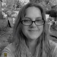 Sharon Scull's Instagram, Twitter & Facebook