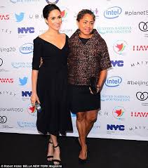 Get to know meghan markle's parents doria ragland and thomas markle. Mother Daughter Is This Meghan S Mother Ccp Princess Meghan Prince Harry And Megan Meghan Markle Style