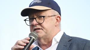 Albo praises Scomo's 'brave' admission