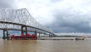 A PIANC Standard of Practice for Performing Initial Assessments of  Environmental Effects for Navigation Infrastructure Projects