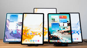 Samsung Galaxy Tab S8 vs. Apple iPad ...