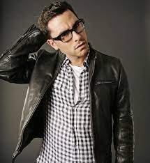 Dan Levy S Holido S And Don Ts Mens Fall Leather Jacket Mens Fashion Casual
