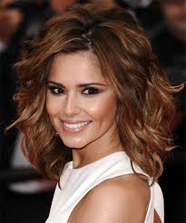 The queen is so delicate. Cheryl Cole Medium Wavy Auburn Brunette Hairstyle With Dark Blonde Highlights