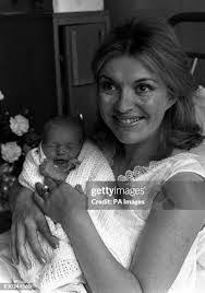 Norman Warwick's Instagram, Twitter & Facebook