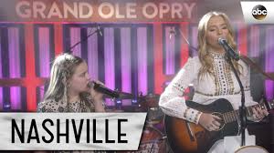 Lennon and Maisy Stella (Maddie and Daphne) Sing "Willing Heart"