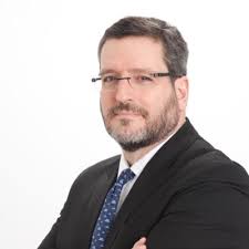 Just a few weekends ago I had the honor of graduating magna cum laude from  The Whitman School of Management at Syracuse University with a double major  in Marketing and Business Analytics