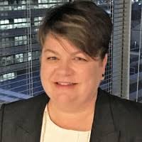 Sharon Knapp's Instagram, Twitter & Facebook