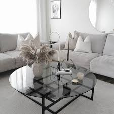 Beyaz Ve Pirinc Detaylar Bu Eve Nasil Da Asalet Katmis Ev Gezmesi 2020 Ev Dekoru Oturma Odasi Tasarimlari Oturma Odasi Dekorasyonu