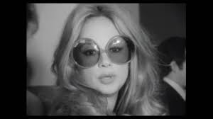 «μα εγώ δεν υπήρξα ποτέ όμορφη γυναίκα. Alikh E8nikh Star H Oxi Page 9 Retromaniax