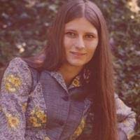 Michelle Rustin's Instagram, Twitter & Facebook