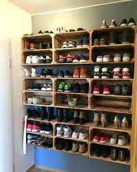 Ranger ses chaussures à des endroits attitrés va vous simplifier la vie, c'est pourquoi, nous avons consacré toute une gamme de meubles à vos chaussures. 61 Idees Astuces Pour Le Rangement Des Chaussures