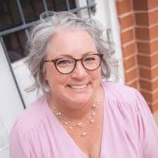 Stacie Pinkston's Instagram, Twitter & Facebook