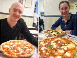 Sabato sera e via dei tribunali é un caos unico di gente appostata fuori dalle numerose pizzerie in attesa di un. The Best Pizza Is In Naples Italy Two Year Trip