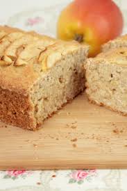 Die zubereitung ist ganz einfach und in windeseile hast du einen kuchen, der nicht nur die lust auf süßes stillt, sondern auch noch gesund ist. Apfel Haferflocken Kuchen Ein Rezept Mit Wenig Zucker Mami Schafft Ordnung