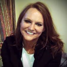 Amy Lloyd (@AimesLloyd)