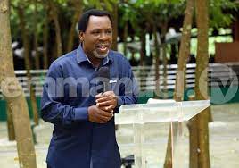 Tb joshua, a popular nigerian pastor, and televangelist is reported dead. Tkyu3ncupbgrnm
