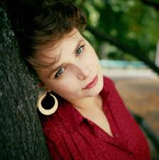 Diana cavallioti is a romanian film and theater actress.she was born on may 19 1986 in galati, romania.she graduated from university of theatrical arts and cinematography in 2008. Diana Cavallioti Avaleht Facebook