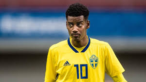 Nationalität alexander isak trainiert beim bvb mit dem ball (01.02.17). Bvb Top Talent Alexander Isak Offenbar Vor Abgang
