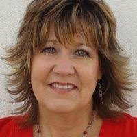 Karla Daily's Instagram, Twitter & Facebook