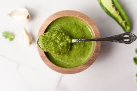 Thai Green Curry Paste Is Surprisingly Easy To Make Added To Your Favorite Protein It Creates Sumptuous Currie Green Curry Thai Green Curry Paste Curry Paste