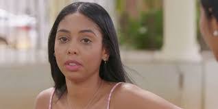 Nicole Even's Instagram, Twitter & Facebook