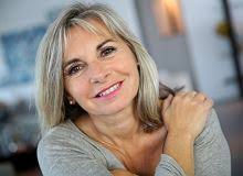 Nieprawdą jest jednak, że wymagają one mniej troski. Fryzury Dla Starszych Pan Jaka Fryzura Dla Krotkich Wlosow Bedzie Najmodniejsza W Sezonie Jesien Zimma 19 20