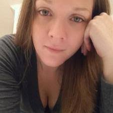 Kristin Jasinski's Instagram, Twitter & Facebook