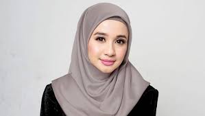 Perubahan laudya cynthia bella dari dulu hingga sekarang ini bisa kamu simak disini. Laudya Cynthia Bella Dari Penyakit Ain Hingga Rumor Keretakan Rumah Tangga