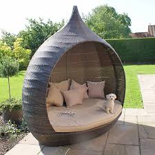 Our outdoor daybed are made of quality materials that can withstand the harsh australian climate, while still offering luxurious comfort and style. Cheap Outdoor Day Beds Perth