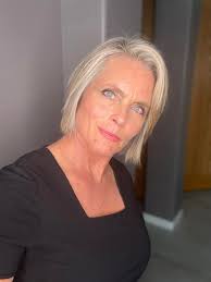 This was from two haircuts ago—my hair is just a little longer now, but I  still love an easy, effortless hairstyle. 💇‍♀️✨ Sometimes simple is best!  #HairJourney #EffortlessStyle #KimAlexis #HairInspo #LowMaintenanceHair  #Throwback #