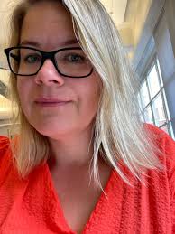 Jag är glad att kunna berätta att jag är kvar på SOKIGO som produktägare  för Minut Bygg och Minut Miljö och det är snart mitt sjunde år med  e-tjänster och integrationer. |