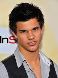 Jacob Black Another Twilight Person Lol Taylor Lautner Jacob Black Twilight Celebrities Male