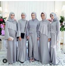 Toko baju couple keluarga buat kondangan jaman sekarang. Cantik Dan Memesona Ini Dia Inspirasi Busana Kondangan Yang Simple Untuk Para Muslimah